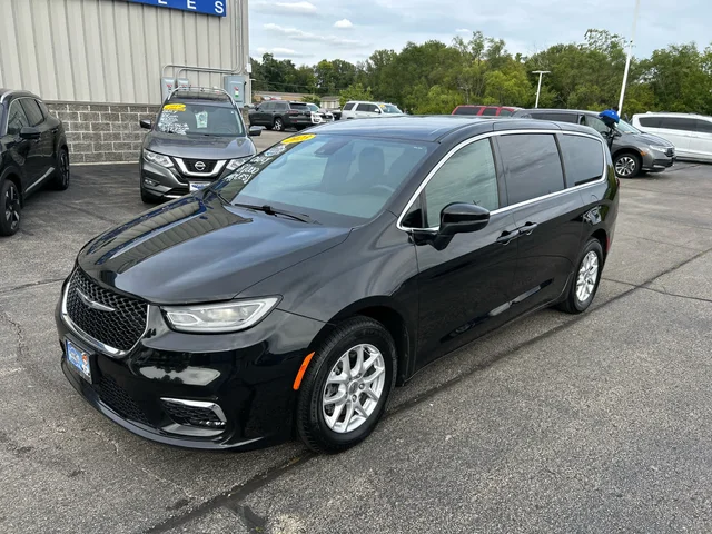 SEMINUEVOS CHRYSLER Pacifica a Estados en autogozo