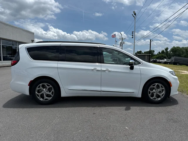 SEMINUEVOS CHRYSLER Pacifica at Matthews in Liberty Buick GMC
