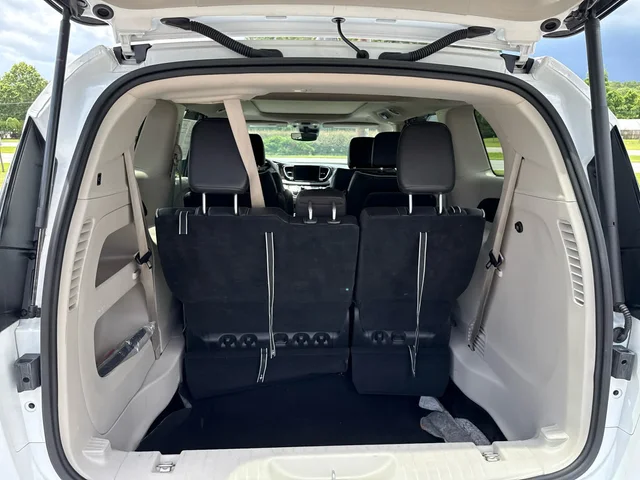 SEMINUEVOS CHRYSLER Pacifica at Matthews in Liberty Buick GMC