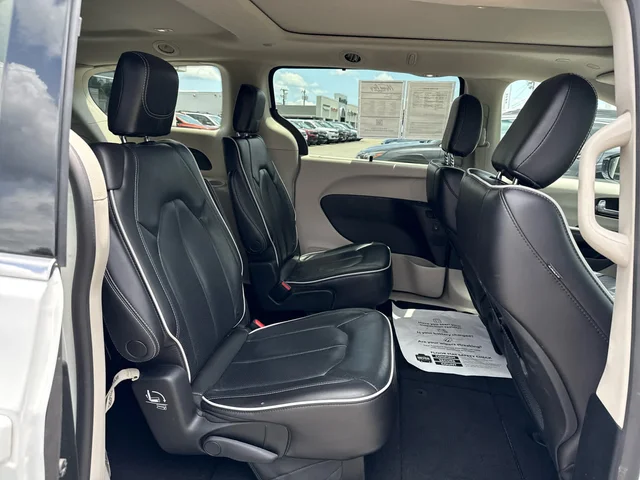 SEMINUEVOS CHRYSLER Pacifica at Matthews in Liberty Buick GMC