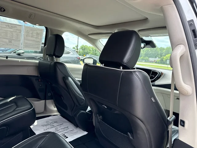 SEMINUEVOS CHRYSLER Pacifica at Matthews in Liberty Buick GMC