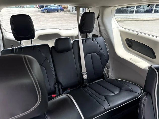 SEMINUEVOS CHRYSLER Pacifica at Matthews in Liberty Buick GMC