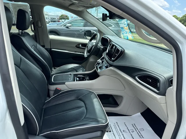 SEMINUEVOS CHRYSLER Pacifica at Matthews in Liberty Buick GMC