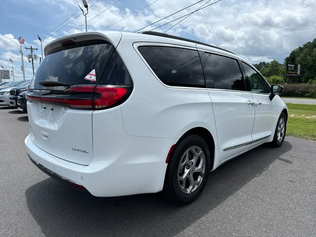 SEMINUEVOS CHRYSLER Pacifica at Matthews in Liberty Buick GMC