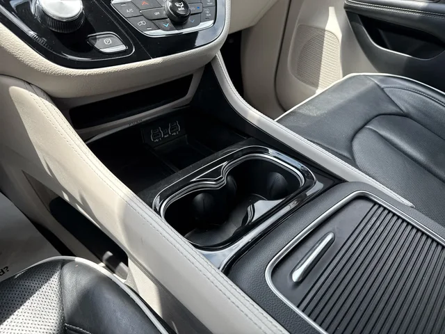 SEMINUEVOS CHRYSLER Pacifica at Matthews in Liberty Buick GMC
