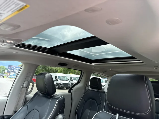 SEMINUEVOS CHRYSLER Pacifica at Matthews in Liberty Buick GMC