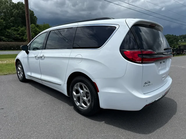 SEMINUEVOS CHRYSLER Pacifica at Matthews in Liberty Buick GMC