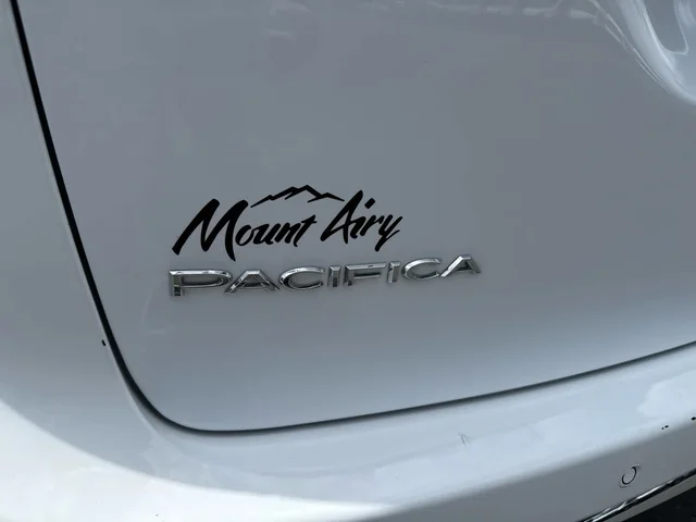 SEMINUEVOS CHRYSLER Pacifica at Matthews in Liberty Buick GMC