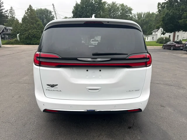 SEMINUEVOS CHRYSLER Pacifica a Estados en autogozo