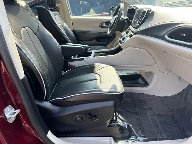 SEMINUEVOS CHRYSLER Pacifica a Estados en autogozo