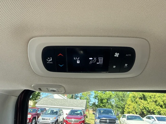 SEMINUEVOS CHRYSLER Pacifica a Estados en autogozo