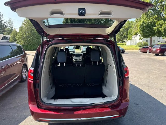 SEMINUEVOS CHRYSLER Pacifica a Estados en autogozo