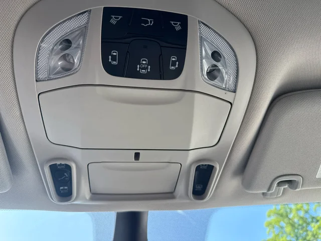 SEMINUEVOS CHRYSLER Pacifica a Estados en autogozo