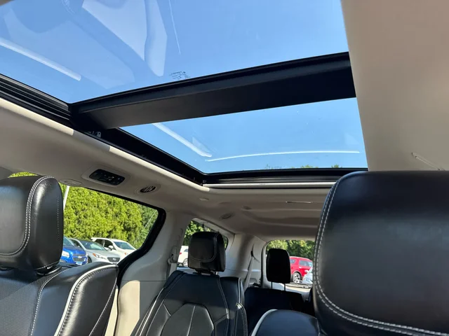 SEMINUEVOS CHRYSLER Pacifica a Estados en autogozo