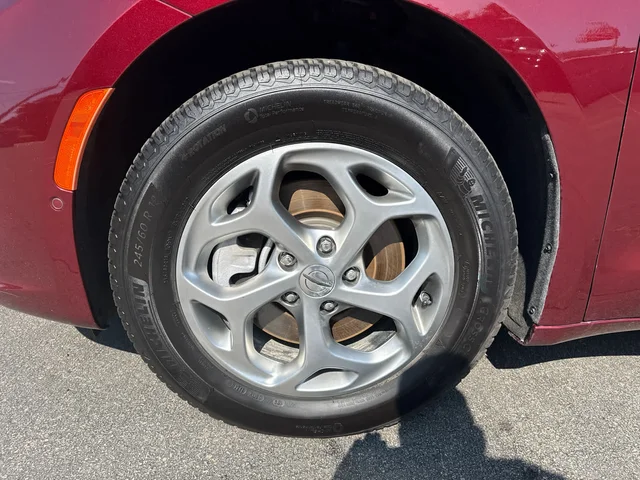 SEMINUEVOS CHRYSLER Pacifica a Estados en autogozo