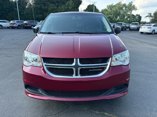 SEMINUEVOS DODGE Grand Caravan a Estados en autogozo