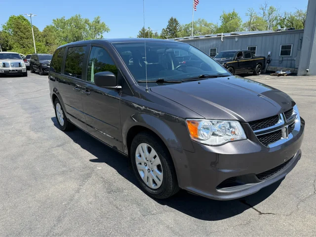 SEMINUEVOS DODGE Grand Caravan a Estados en autogozo