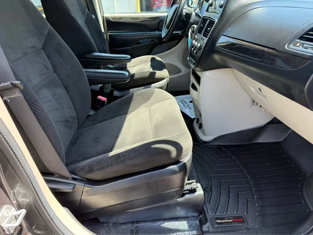SEMINUEVOS DODGE Grand Caravan a Estados en autogozo