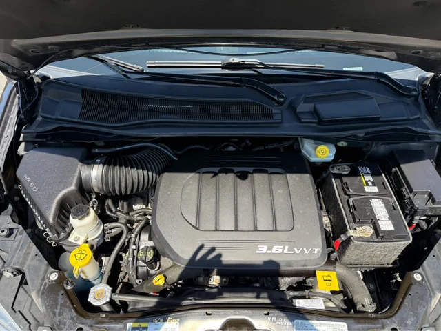 SEMINUEVOS DODGE Grand Caravan a Estados en autogozo