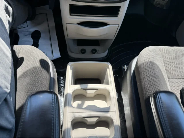 SEMINUEVOS DODGE Grand Caravan a Estados en autogozo