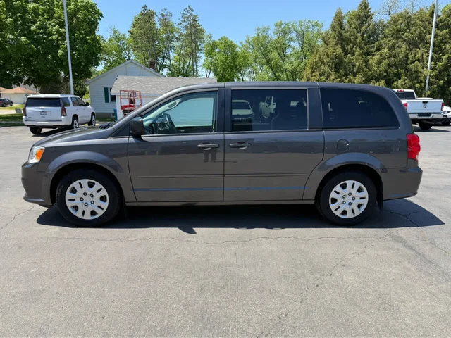 SEMINUEVOS DODGE Grand Caravan a Estados en autogozo