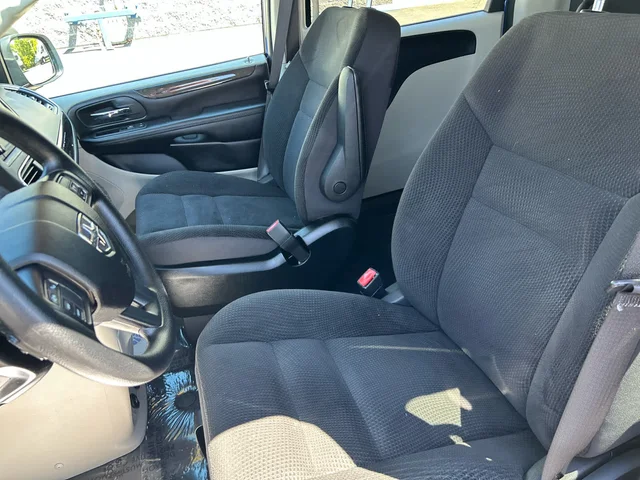 SEMINUEVOS DODGE Grand Caravan a Estados en autogozo