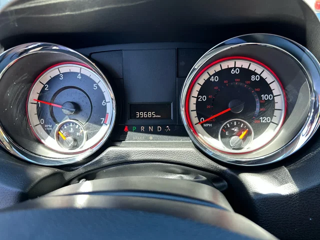 SEMINUEVOS DODGE Grand Caravan a Estados en autogozo
