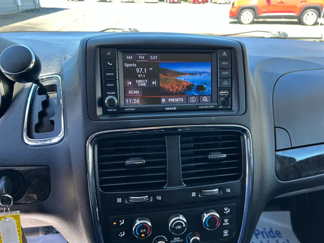 SEMINUEVOS DODGE Grand Caravan a Estados en autogozo
