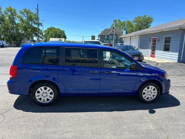 SEMINUEVOS DODGE Grand Caravan a Estados en autogozo