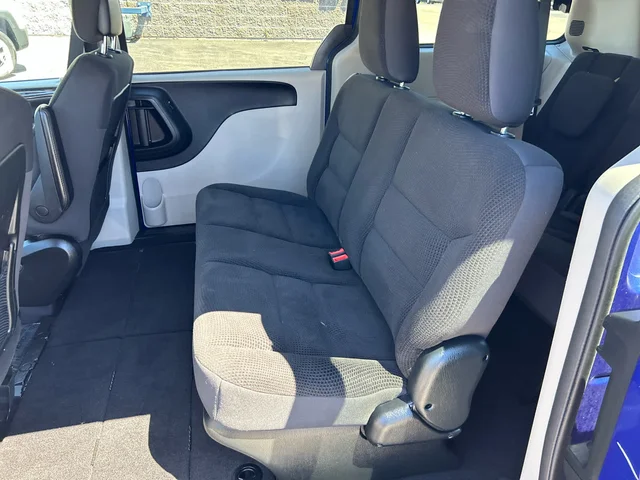 SEMINUEVOS DODGE Grand Caravan a Estados en autogozo