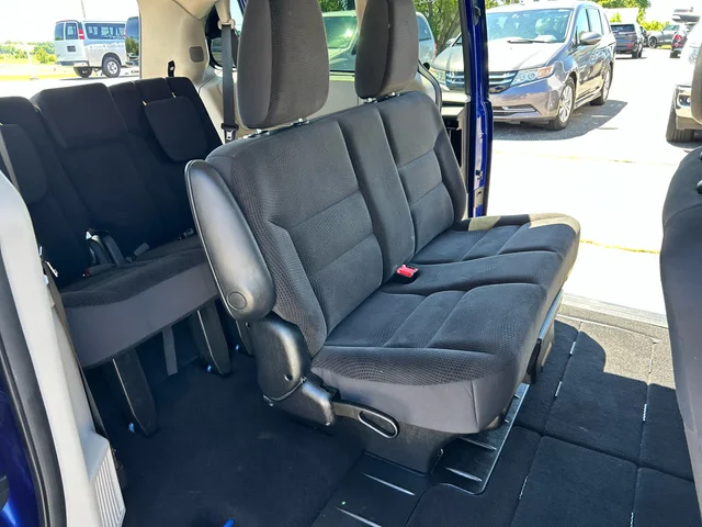 SEMINUEVOS DODGE Grand Caravan a Estados en autogozo