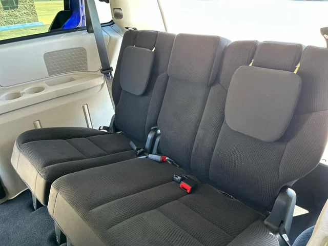 SEMINUEVOS DODGE Grand Caravan a Estados en autogozo