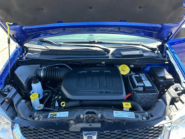 SEMINUEVOS DODGE Grand Caravan a Estados en autogozo