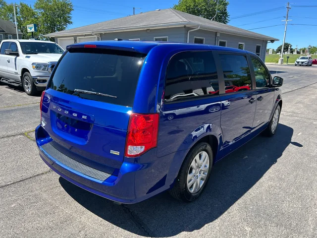 SEMINUEVOS DODGE Grand Caravan a Estados en autogozo