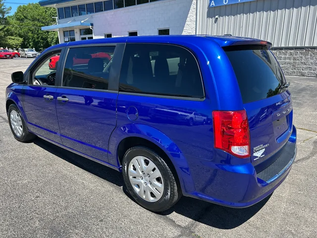 SEMINUEVOS DODGE Grand Caravan a Estados en autogozo