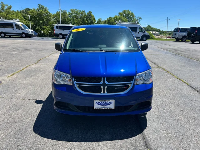 SEMINUEVOS DODGE Grand Caravan a Estados en autogozo