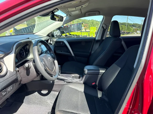 SEMINUEVOS TOYOTA RAV4 at Matthews in Liberty Buick GMC