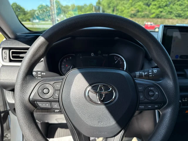 SEMINUEVOS TOYOTA RAV4 at Matthews in Liberty Buick GMC