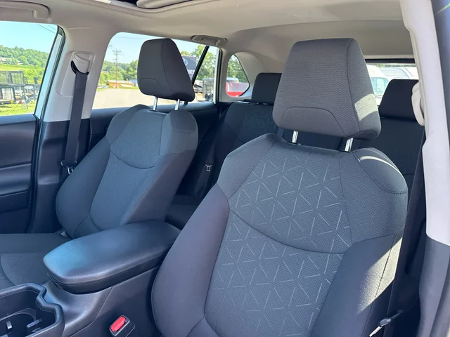 SEMINUEVOS TOYOTA RAV4 at Matthews in Liberty Buick GMC