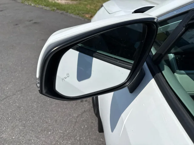 SEMINUEVOS TOYOTA RAV4 at Matthews in Liberty Buick GMC