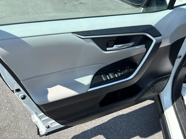 SEMINUEVOS TOYOTA RAV4 at Matthews in Liberty Buick GMC