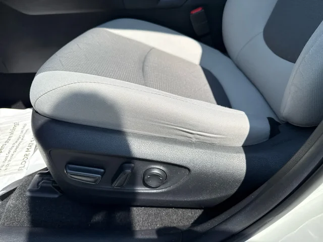 SEMINUEVOS TOYOTA RAV4 at Matthews in Liberty Buick GMC