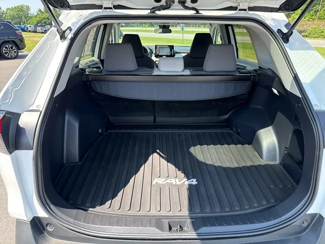 SEMINUEVOS TOYOTA RAV4 at Matthews in Liberty Buick GMC