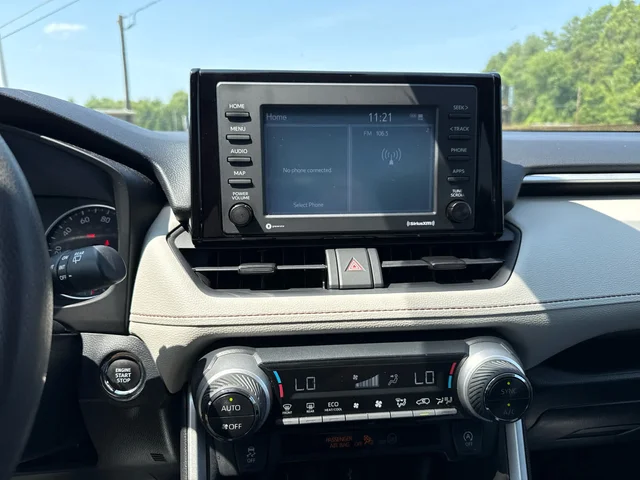 SEMINUEVOS TOYOTA RAV4 at Matthews in Liberty Buick GMC