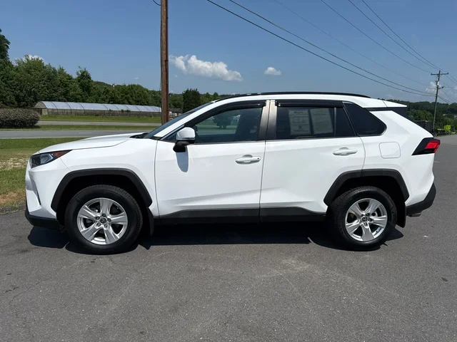 SEMINUEVOS TOYOTA RAV4 at Matthews in Liberty Buick GMC