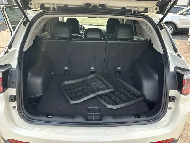 SEMINUEVOS JEEP Compass a Estados en autogozo