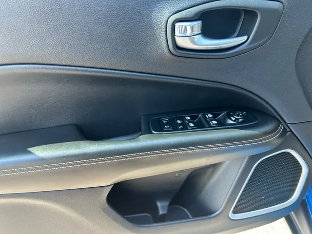 SEMINUEVOS JEEP Compass a Estados en autogozo