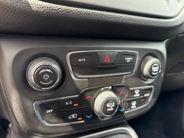SEMINUEVOS JEEP Compass at Matthews in Liberty Buick GMC