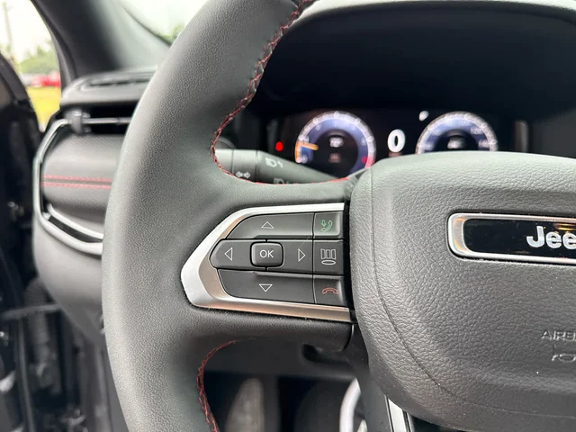 SEMINUEVOS JEEP Compass at Mt Airy in Mount Airy Toyota