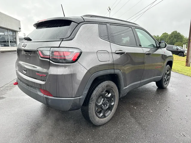 SEMINUEVOS JEEP Compass at Mt Airy in Mount Airy Toyota